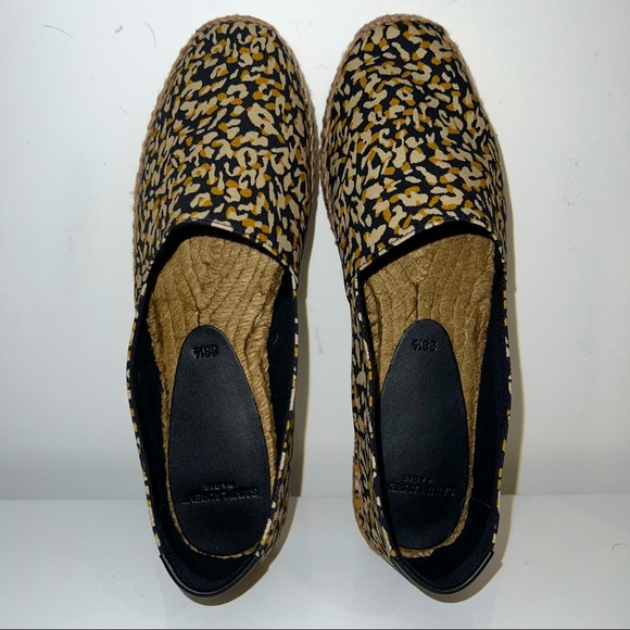 SAINT LAURENT EMBROIDERED ESPADRILLES IN LEOPARD PRINT CANVAS - Picture 2 of 14